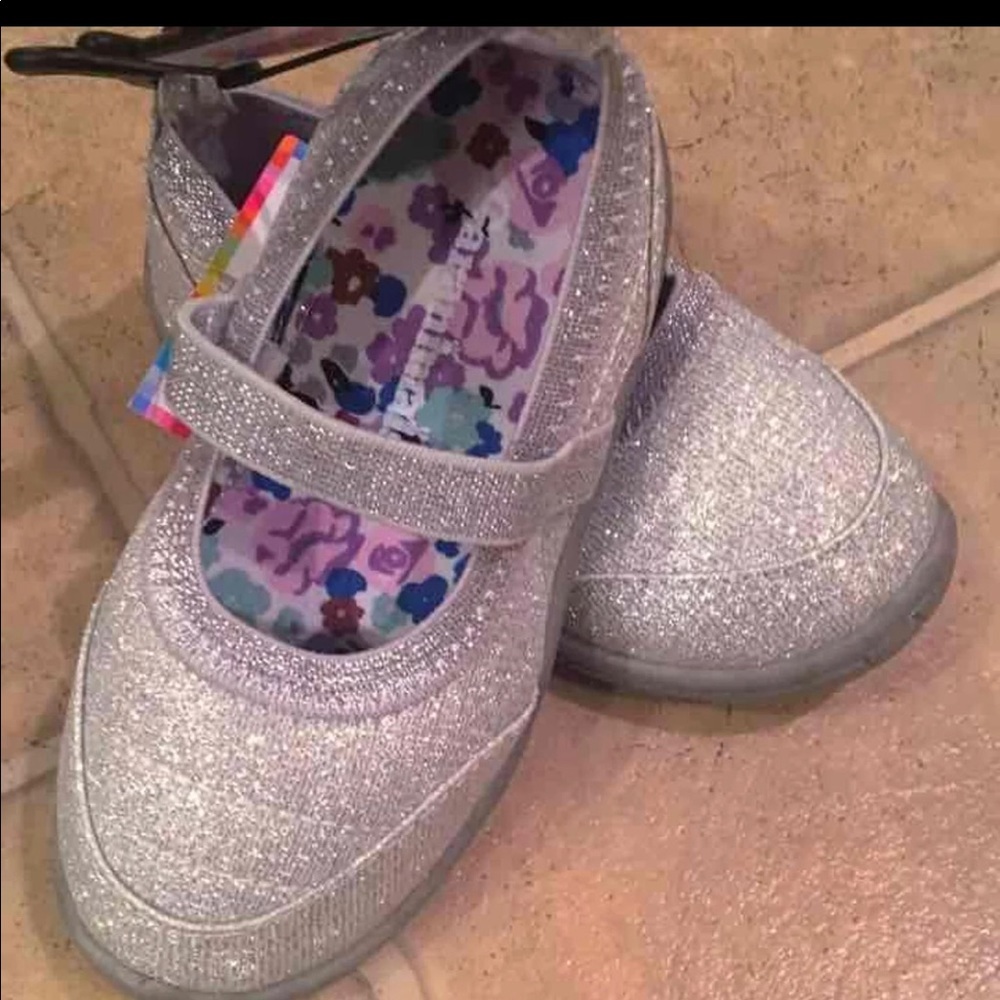 ʙʀᴀɴᴅ ɴᴇᴡ ! Glitter Silver Toddler Shoes